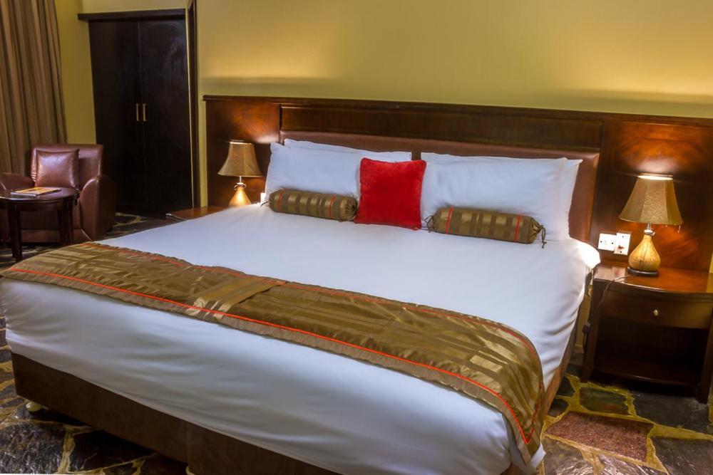 Big Valley Game Lodge Lobatse 외부 사진